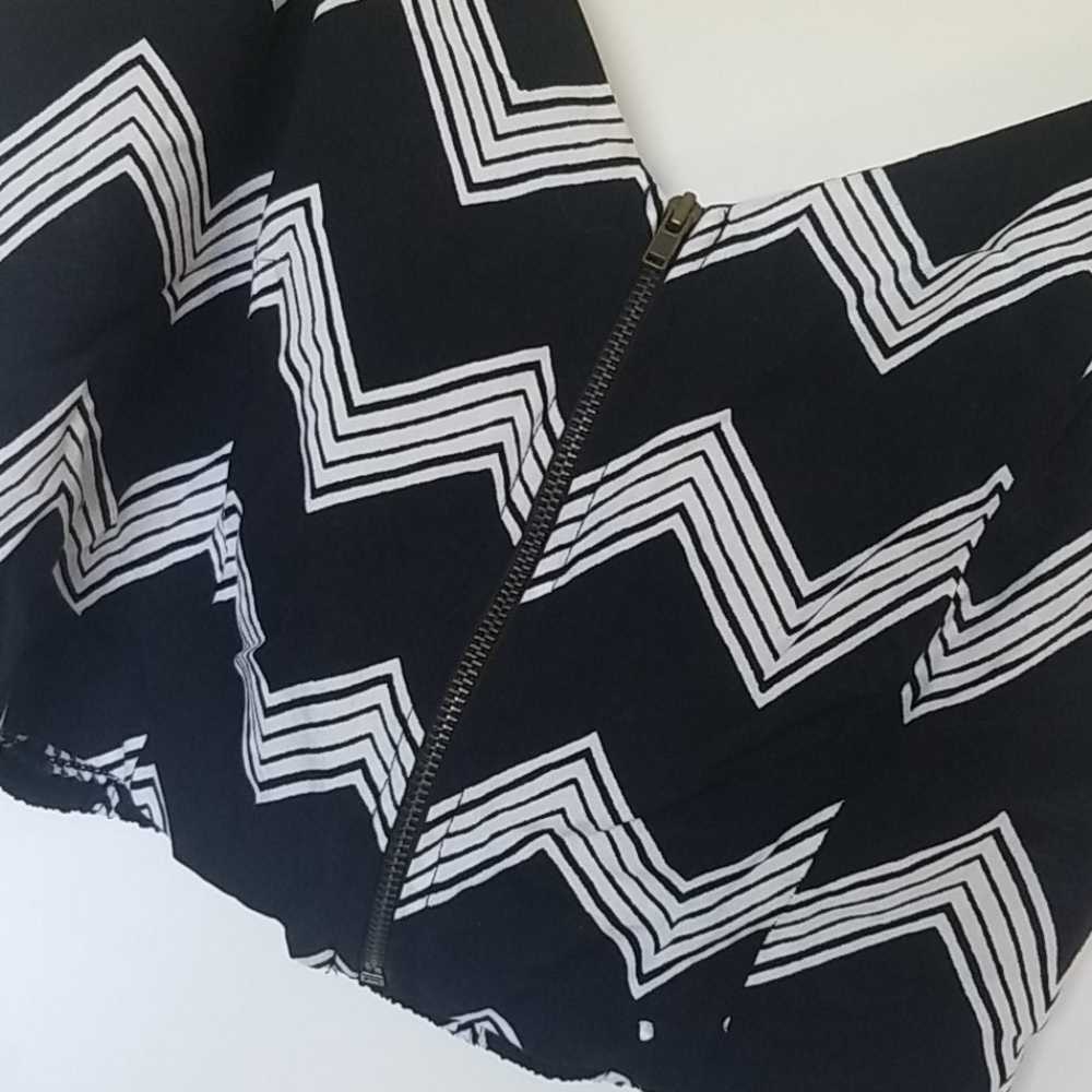 Chevron pattern crop top - Picture 3 of 3
